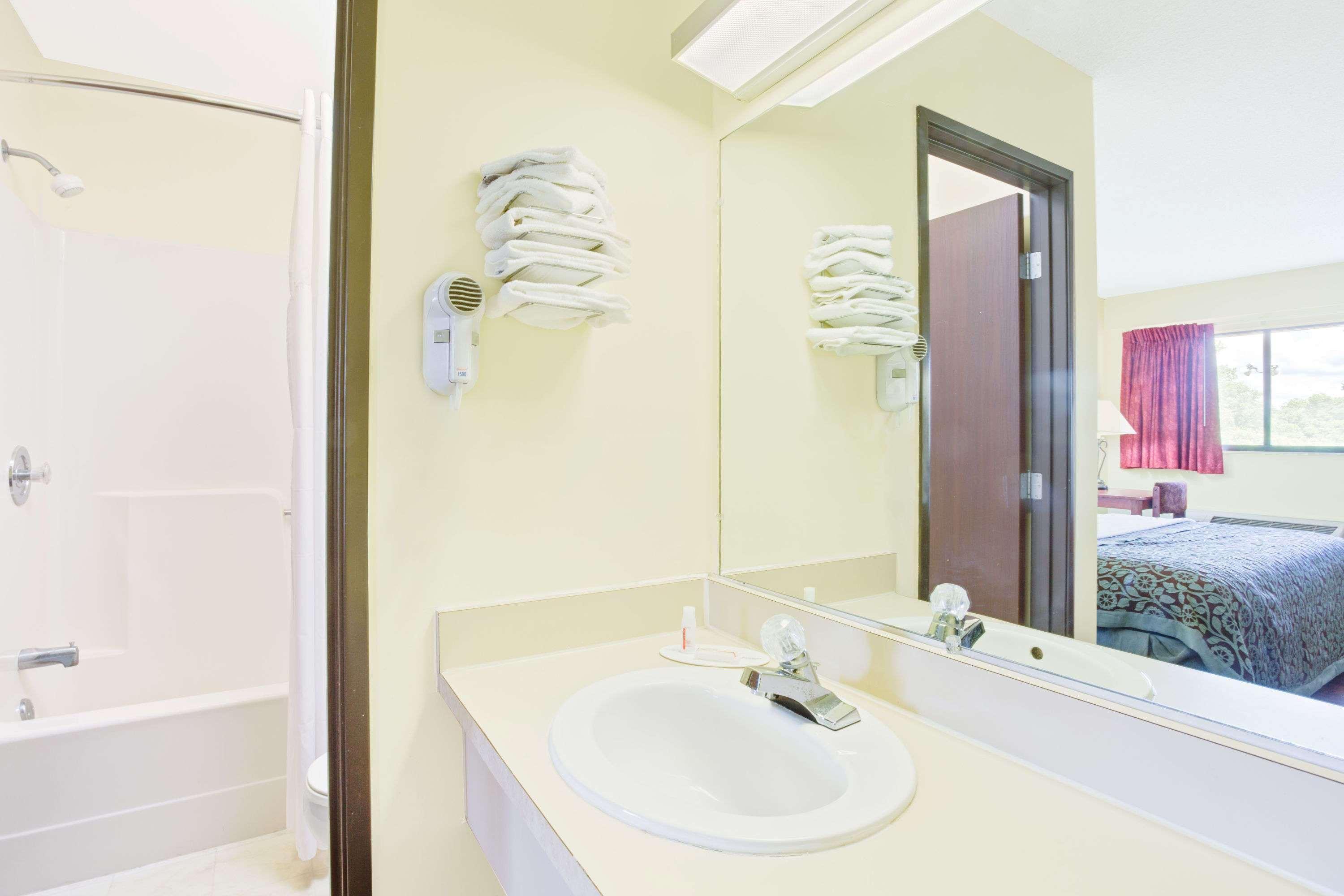 Days Inn By Wyndham Athens Extérieur photo