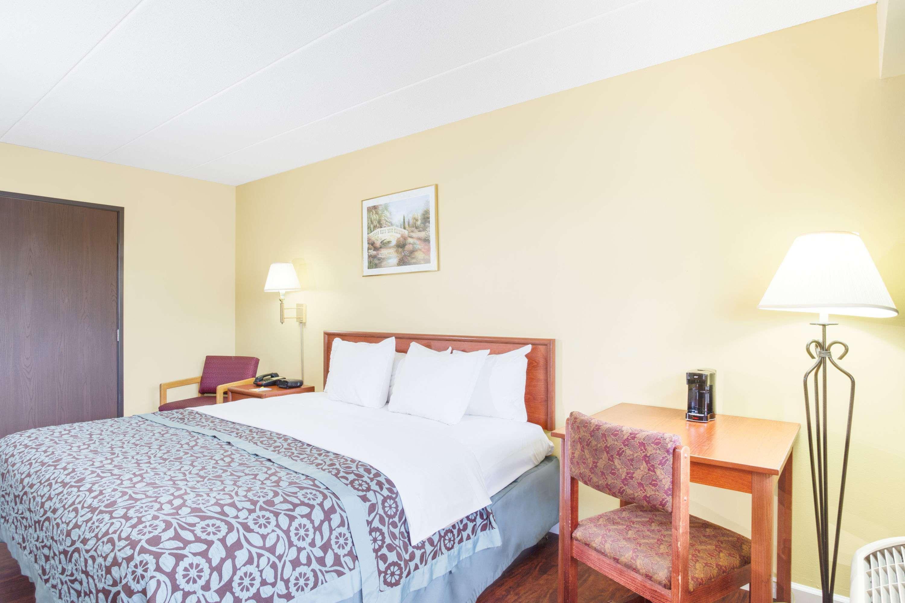 Days Inn By Wyndham Athens Extérieur photo