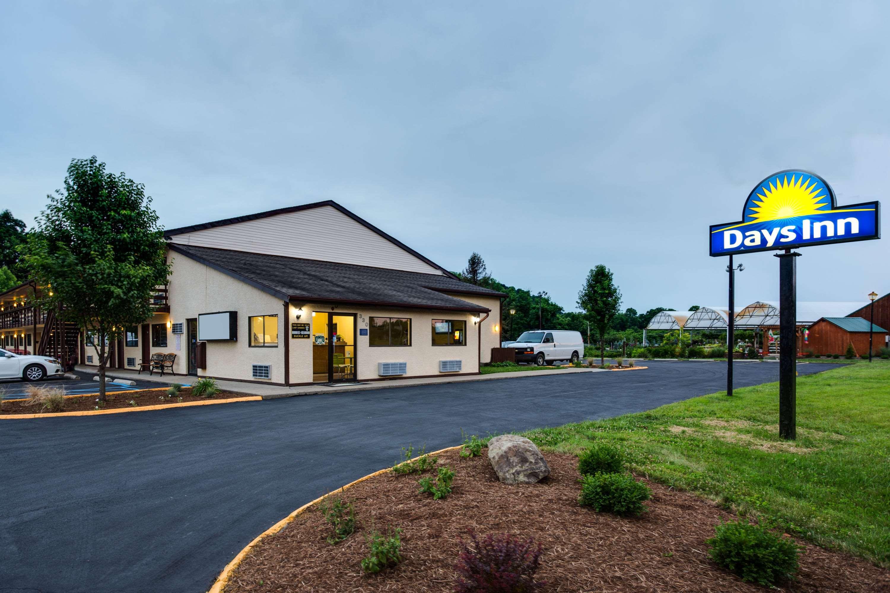 Days Inn By Wyndham Athens Extérieur photo