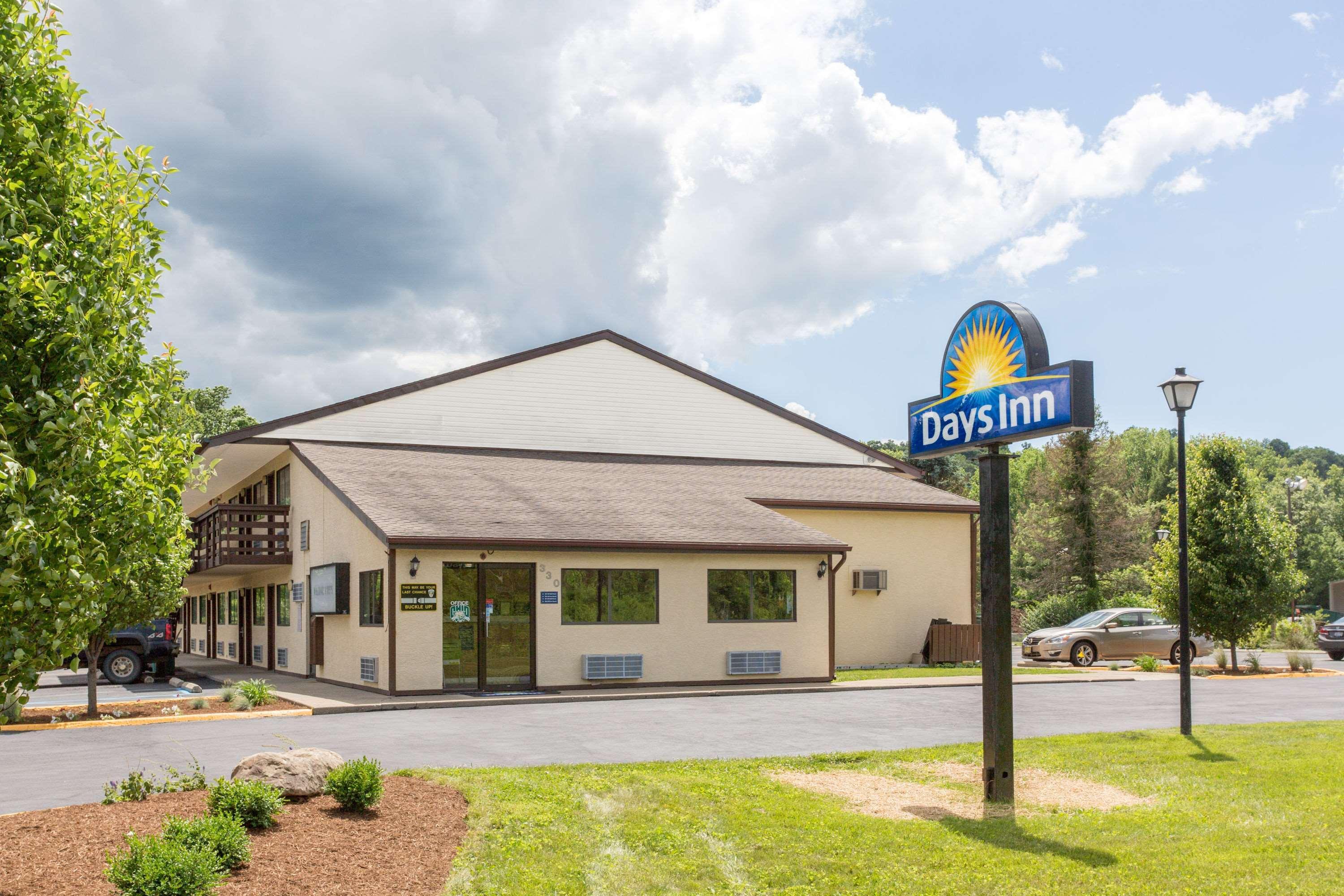 Days Inn By Wyndham Athens Extérieur photo